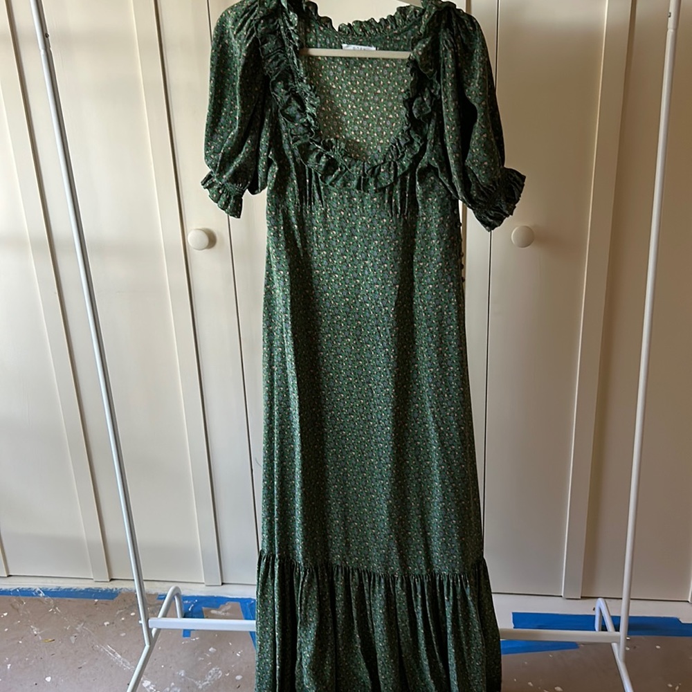 Doen silk green floral dress